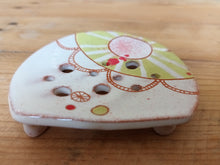 Charger l'image dans la galerie, Porte-savon artisanal en céramique